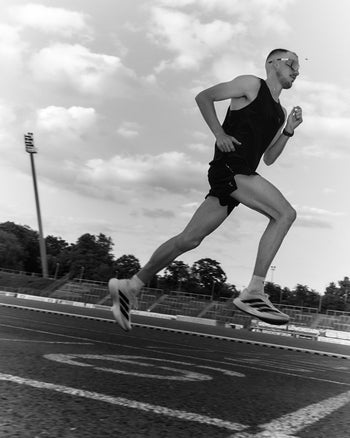 Lookbook Sonic Running Singlet Men 16