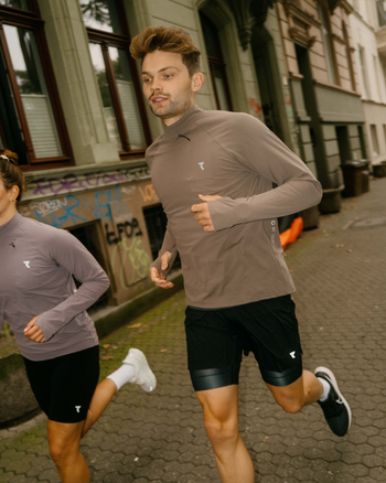 Lookbook Spectra Running Thermal Mock Neck Men 27