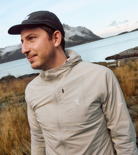 Phantom LightShell Hooded Jacket Men