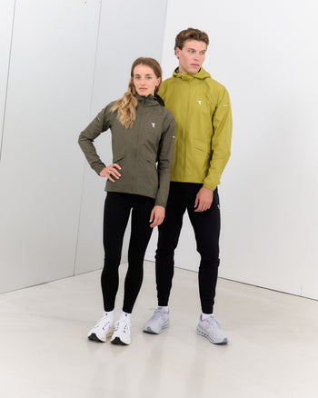 Lookbook Phantom Athletic Rain Jacket Women 9