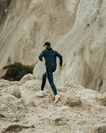 Lookbook Sonic Running Thermal Jacket Men 16
