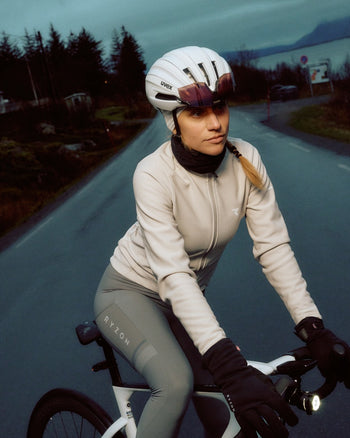 Lookbook Signature Cycling Thermal Bib Tights Women 13