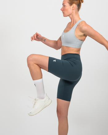 Lookbook Shadow Athletic Half Tights Women 21