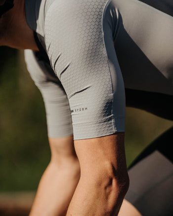 Lookbook Myth Triathlon Aero Sleeve Suit Men 27