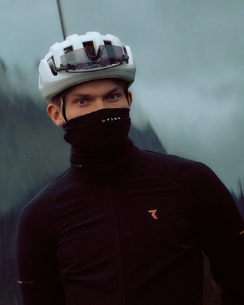 Lookbook Aura Merino Neck Tube 3