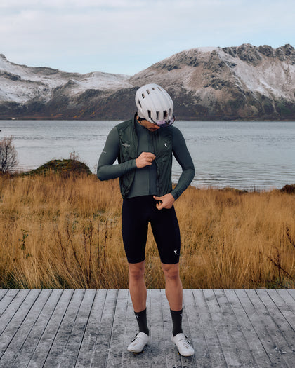 Lookbook Signature Cycling Gilet Men 9