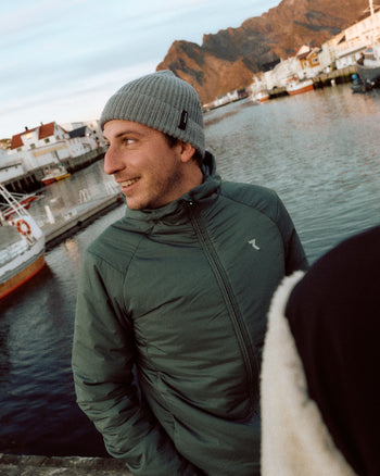 Lookbook Aethera Insulated Graphene Jacket Men 5