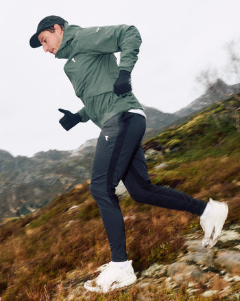 Lookbook Phantom Running Rain Jacket Men 47