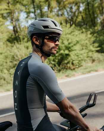 Lookbook Myth Triathlon Aero Sleeve Suit Men 23