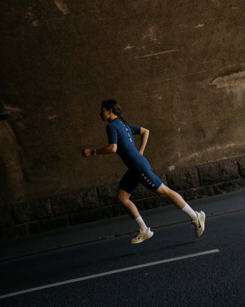 Lookbook Myth Triathlon Aero Sleeve Suit Women 31