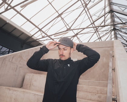Lookbook Aura Seamless Tech Cap 7
