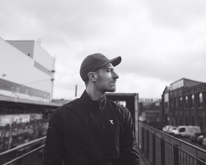 Lookbook Aura Seamless Tech Cap 9